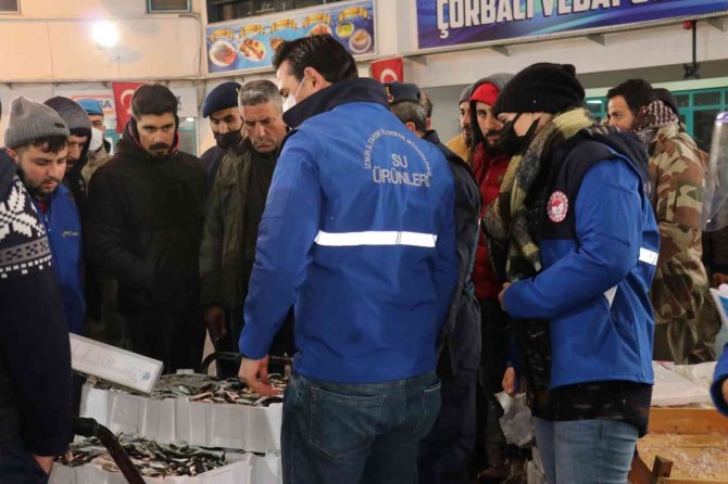 Boy Ve Av Yasağına Uymayan 8 Tona Yakın Balığa El Konuldu