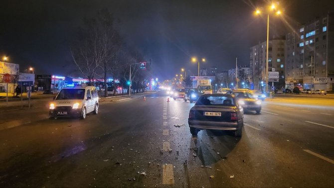 Kayseri’de Zincirleme Kaza: 1 Yaralı