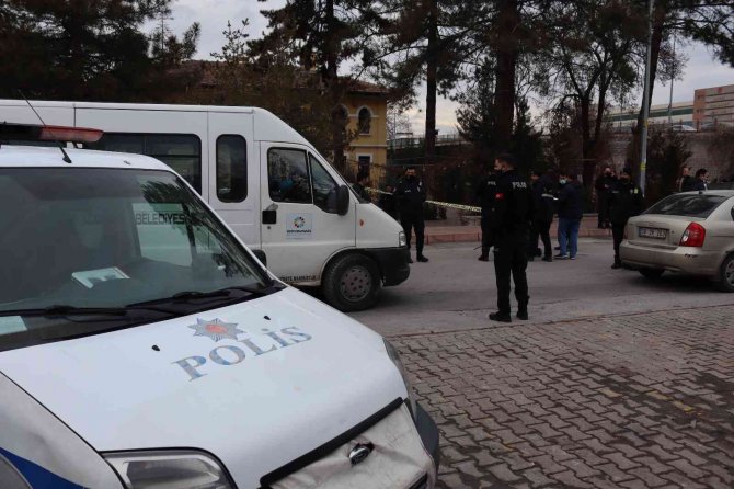 Kayseri’de Kiracı Dehşeti: Amatör Spor Kulübü Başkanını Bıçakladı