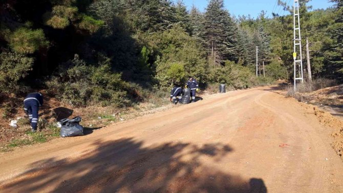 Kent Ormanı’nda Bir Kamyon Çöp Topladılar