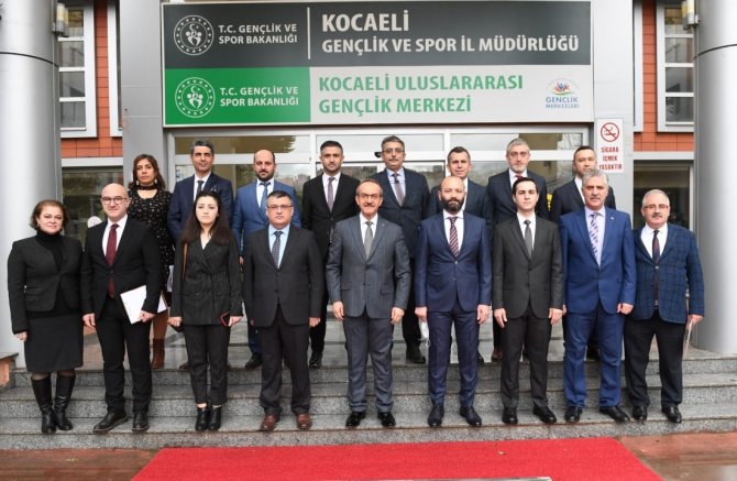Vali Yavuz’dan Gençlik Ve Spor İ̇l Müdürlüğü’ne Ziyaret