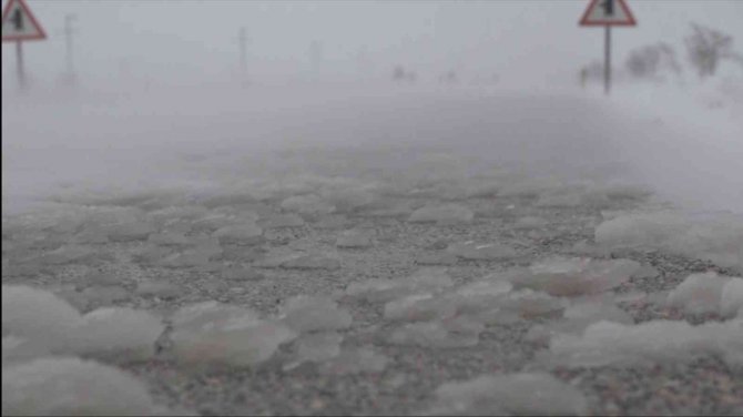 Konya’da Kar Ve Tipi Ulaşımı Etkiliyor