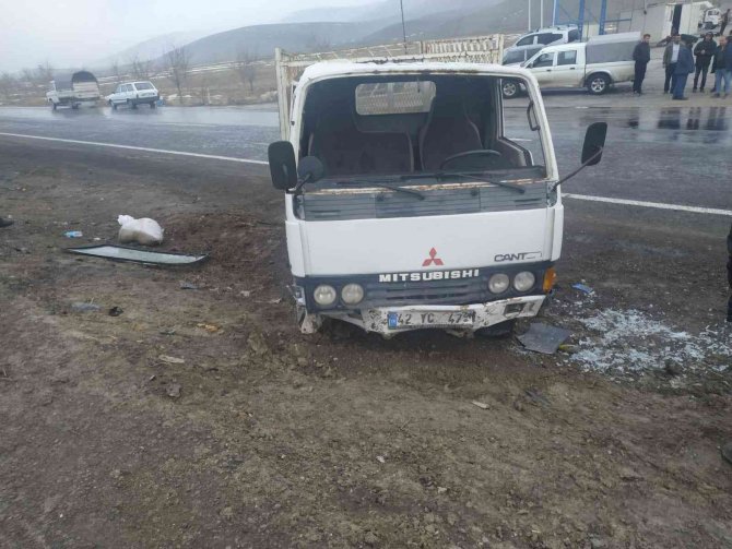 Konya’da Kamyonet Devrildi: 1 Ölü, 3 Yaralı