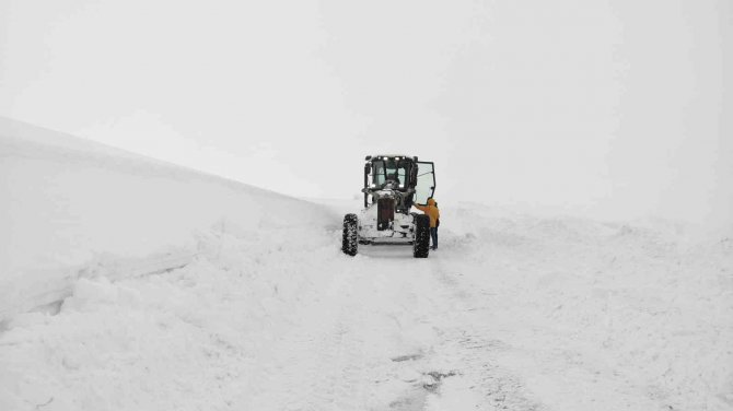 Muş’ta 23 Köy Yolu Ulaşıma Kapandı