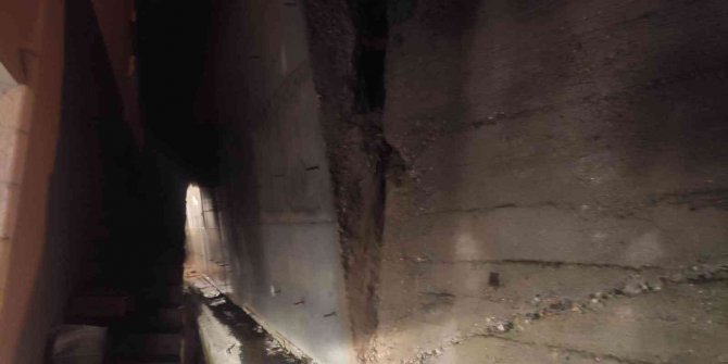 Toprak Kaymasını Önlemek İçin Yapılan İstinat Duvarı Yağmura Dayanamadı
