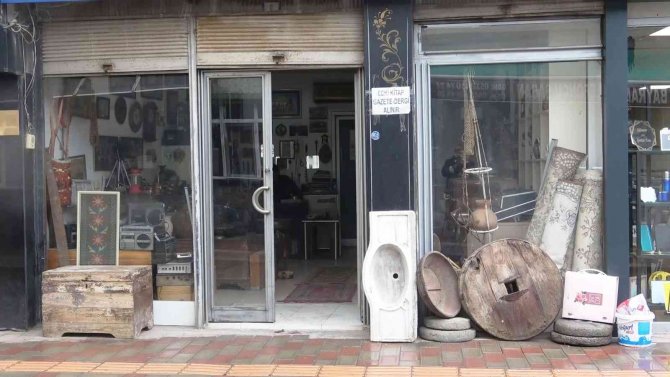 Yeşil Sahalardan Antikacı Dükkanına