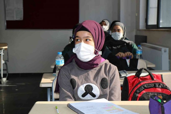 Sivas’ta Derslik Başına 16 Öğrenci Düşüyor