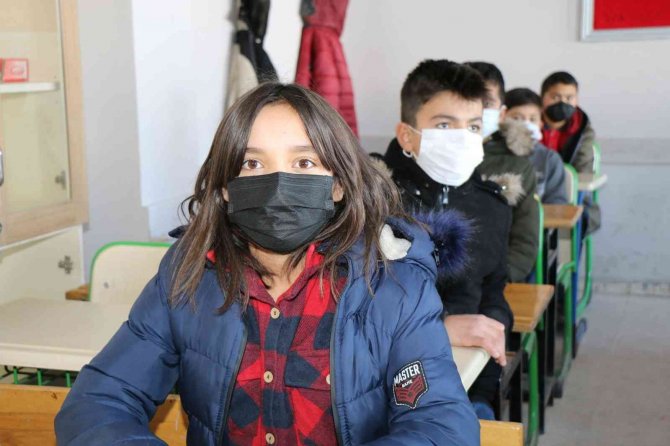 Sivas’ta Derslik Başına 16 Öğrenci Düşüyor