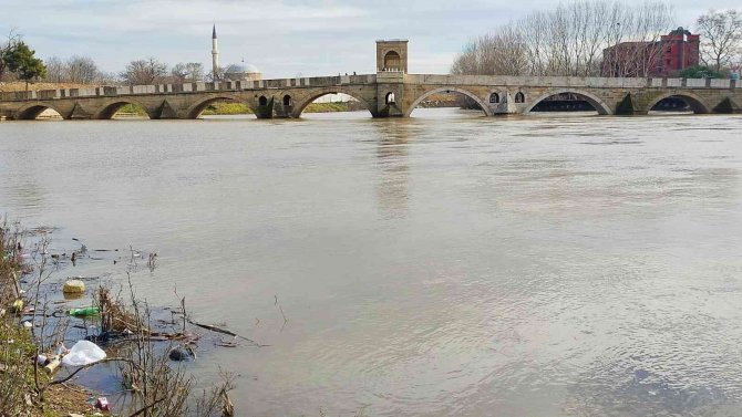 Tunca Nehri’nin Debisi 3 Günde Üç Kat Arttı