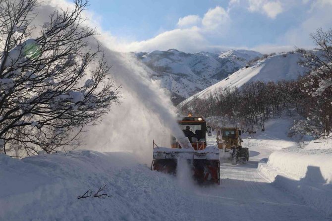 Tunceli’de 28 Köy Yolu Ulaşıma Kapandı