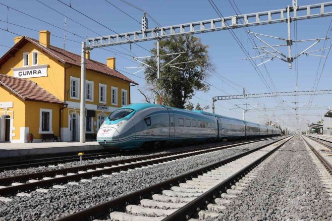 Karaman İle İ̇stanbul Ve Ankara Arasında Yht İle Bir Ayda 110 Bin Yolcu Seyahat Etti