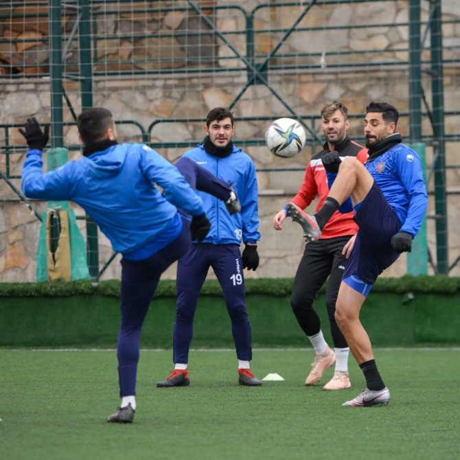Uşakspor, A. 24 Erzincanspor Maçı Hazırlıklarını Sürdürdü