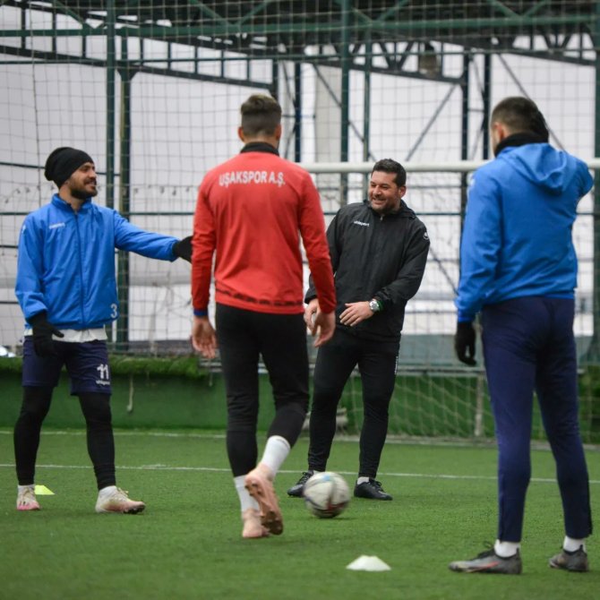 Uşakspor, A. 24 Erzincanspor Maçı Hazırlıklarını Sürdürdü