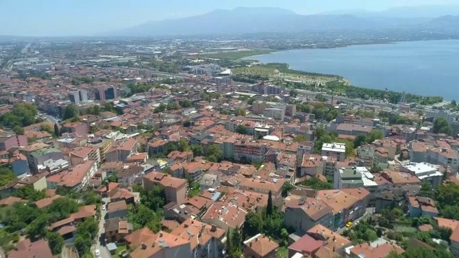 Dünya’nın En Büyük Antik Tiyatrosu Bu Şehrin Altında Yatıyor