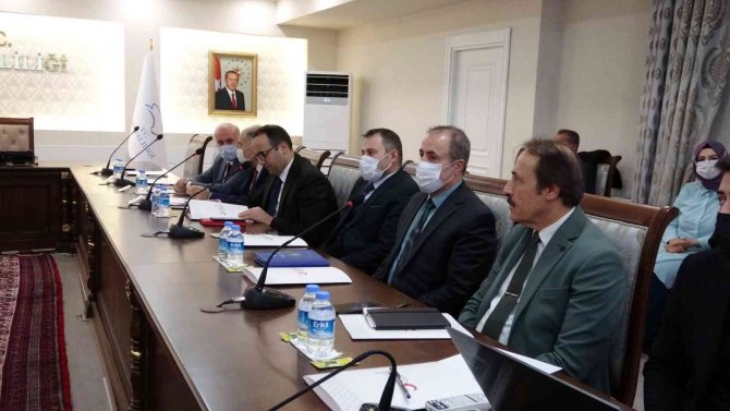 Van Valisi Bilmez: “2021 Yılında Bin 900 Organizatör Yakaladık”