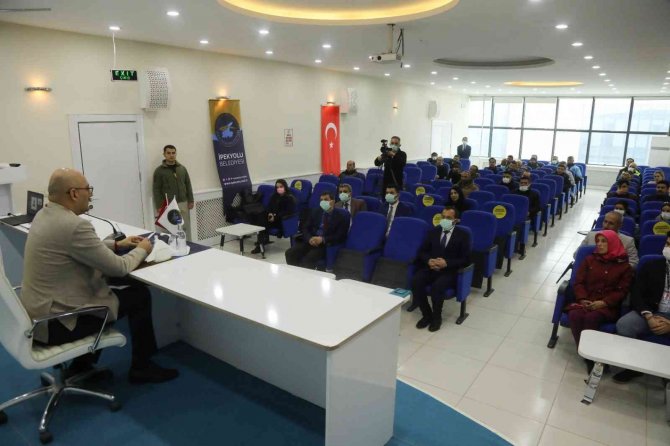 İ̇pekyolu’nda “Sigaranın Zararları” Konulu Seminer