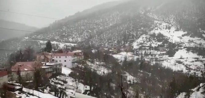 Zonguldak’ta Yeniden Kar Yağışı Başladı