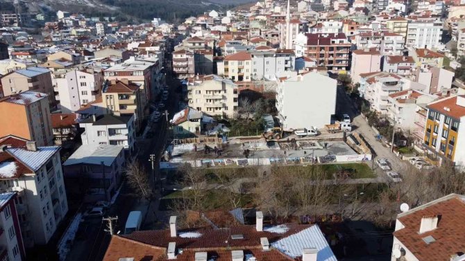 Seyyid Ahmet Arvasi Park, Kreş Ve Millet Kıraathanesinin Yapımı Sürüyor