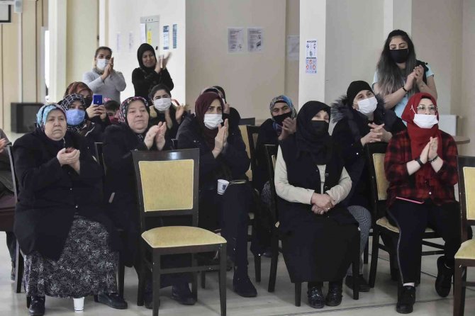 Başkentli Kadınlar Okumanın Yaşı Olmadığını Kanıtladı