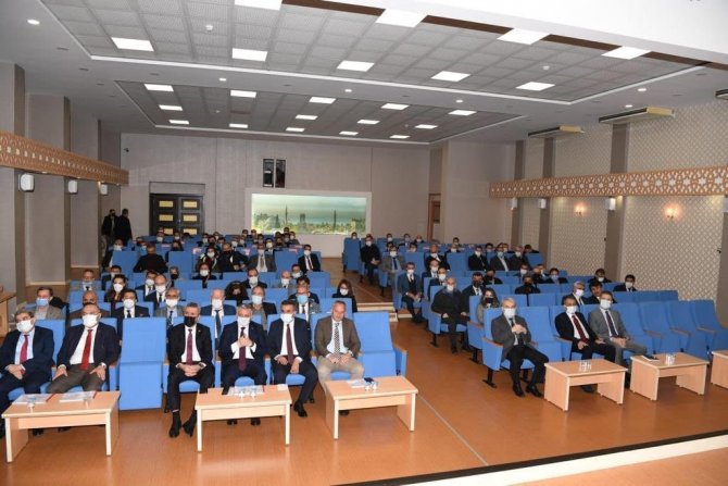 Antalya Valisi Yazıcı: “Bu Ülkenin Geleceğine Yatırım Yapmak En Kıymetli Görevdir”