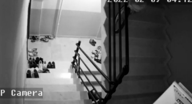 Antalya’da Hırsızın Beyaz Ayakkabı Takıntısı
