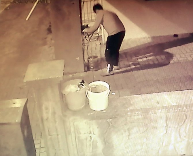 Vananın Kapatılmasına Kızdı, Musluğu Söküp Götürdü