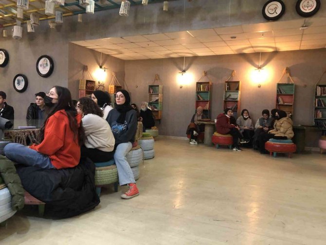 Barış Manço Ölümünün 23. Yıl Dönümünde Bayrampaşa’da Anıldı