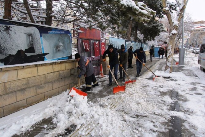 Bayburt’ta Yoğun Kar Mesaisi