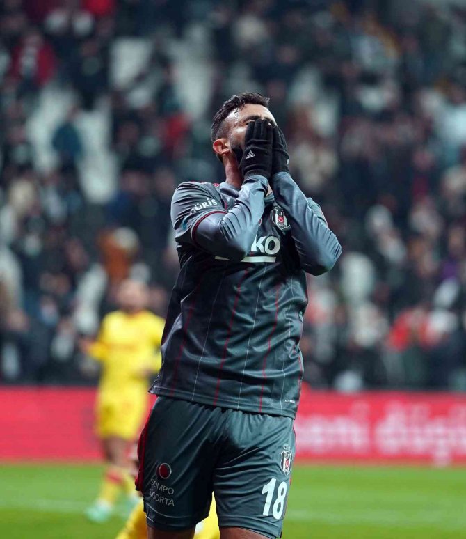 Ghezzal’ın Şutunda Gol Müziği Çalındı!