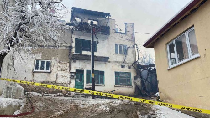 Bilecik’te 1 Kişinin Hayatını Kaybetti Yangının Altından Dram Çıktı
