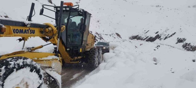 Bingöl’de Ekipler 50 Yaşındaki Hasta İçin Seferber Oldu