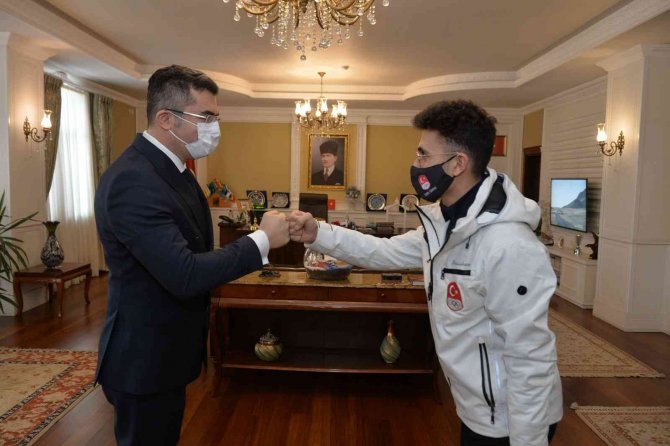 Milli Sporcu Furkan Akar: “2026’da Madalya İçin Koşacağım”