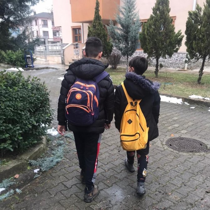 Sevgi Evlerindeki Çocuklar Okula Giderken De Yalnız Bırakılmıyor