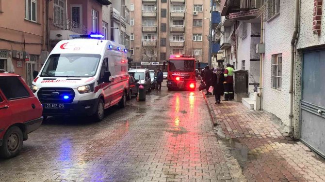 Elazığ’da Ev Yangını Korkuttu