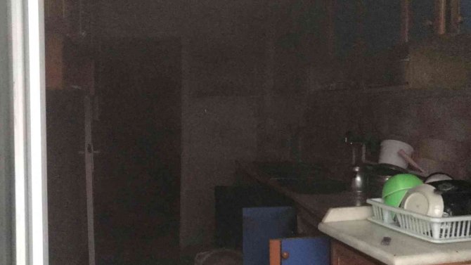 Elazığ’da Ev Yangını Korkuttu