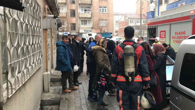 Elazığ’da Ev Yangını Korkuttu