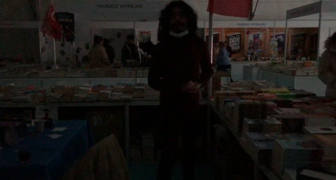 Karanlık Fuar