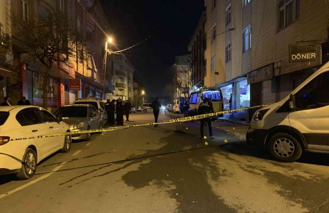 Gaziosmanpaşa’da Silahlı Saldırı: 1 Ölü, 4 Yaralı