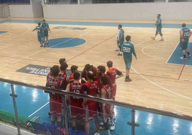 Potada Kocaeli’nin Şampiyonu Gölcük Belediyespor