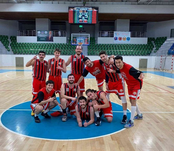 Potada Kocaeli’nin Şampiyonu Gölcük Belediyespor