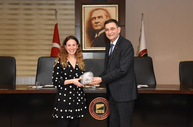 Gso Ve Sosyalben Akademi İş Birliğinde “Sürdürülebilir Yaşamın Kaynağı Y Ve Z Toplumu” Semineri Düzenlendi