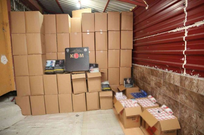 Hatay’da 8 Ton Kaçak Tütün, 50 Bin Adet Makaron Ele Geçirildi