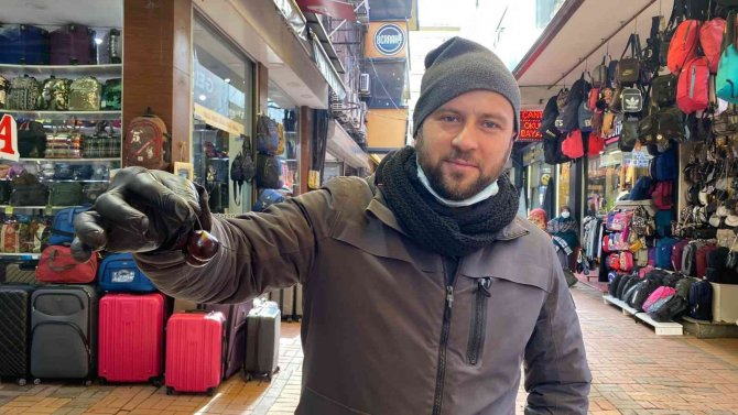 Paketi 50 Liradan Tezgahta Yerini Aldı, Şifa Deposu Kiraz İlgi Görüyor