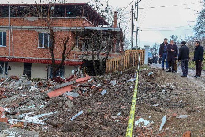 Ordu’da Heyelan Riski Taşıyan 14 Binanın Yıkımı Başladı