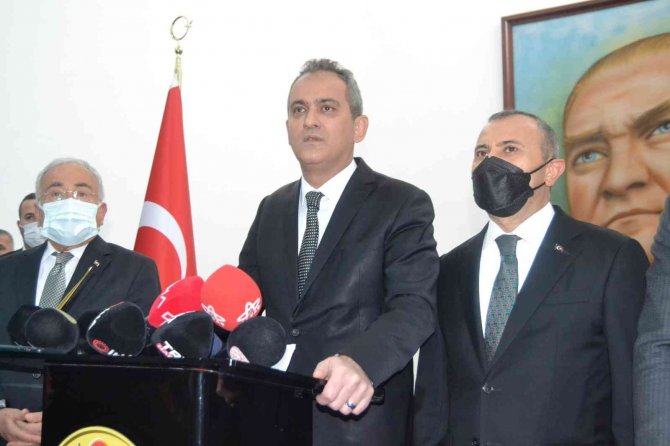 Bakan Özer’den Yüz Yüze Eğitim Açıklaması: “İ̇nşallah Bu Dönemi De Yüz Yüze Eğitime Kararlılıkla Uyarak Nihayetlendireceğiz”