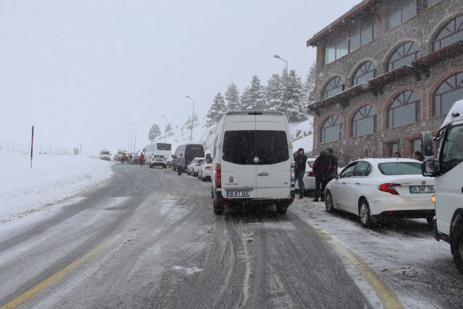 Kayseri’de Kar Yağışı Hayatı Olumsuz Etkiledi