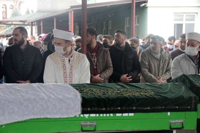 Feci Kazada Hayatını Kaybeden Çift, Toprağa Verildi