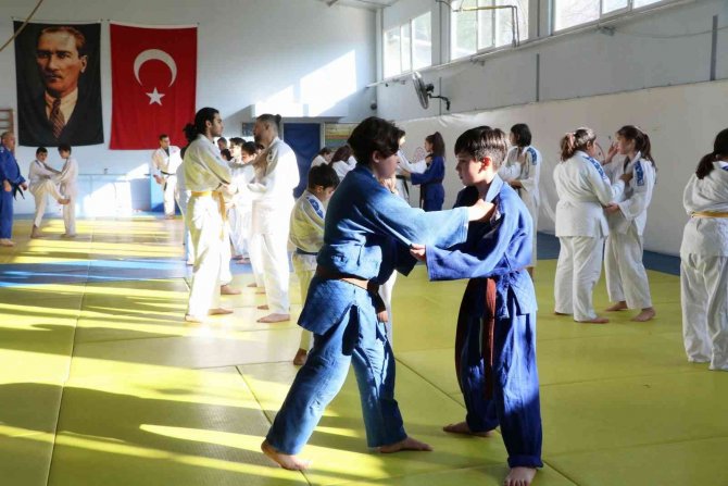 Manisalı Görme Engelli Judocular Aydın’da Madalya Hedefliyor