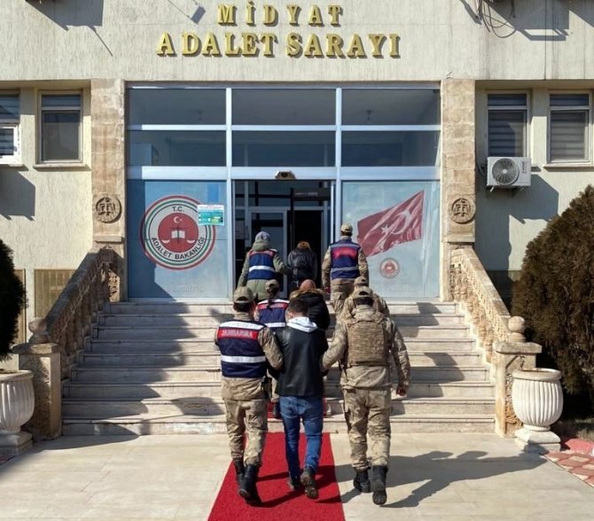 Mardin’de Ekmek Arası Uyuşturucu: 4 Kilo 580 Gram Esrar Ele Geçirildi