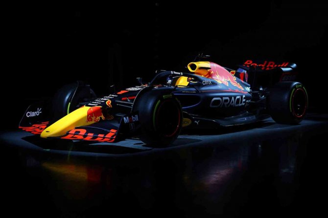 Oracle Red Bull Racing, Yeni Aracı Rb18’i Tanıttı